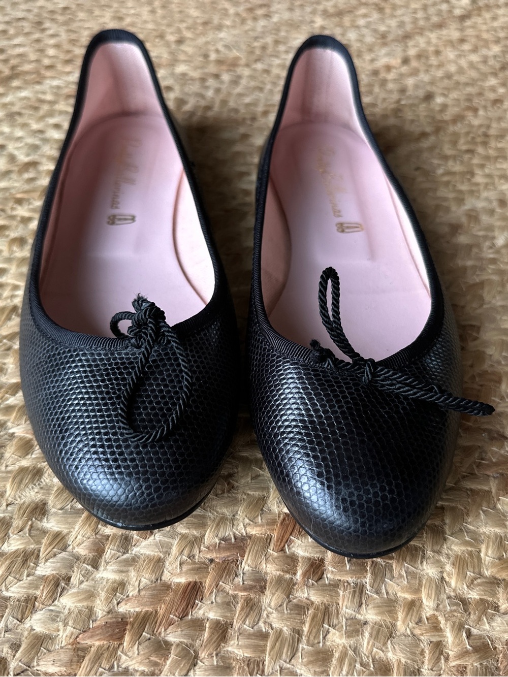 Pretty Ballerinas Rosario Embossed Black Leather Flats Worn Once - Picture 4 of 8